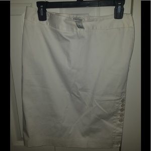 White House Black Market size 4 white skirt